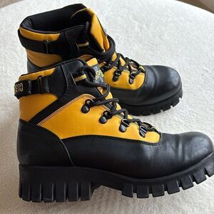 Vintage Sporto Black & Yellow Hiking Boots women’s Iowa Hawkeyes tailgate sz 9.5